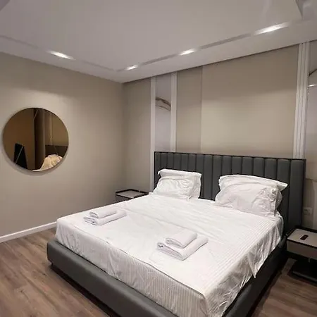 Modern New Near Blloku Apartman *
